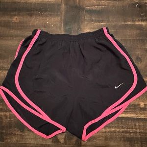 Nike Dri-Fit shorts (women’s xs)